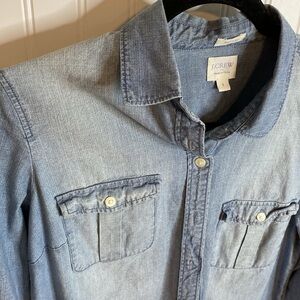 J. Crew Size small Perfect Fit Blue Jean button up 100% Cotton